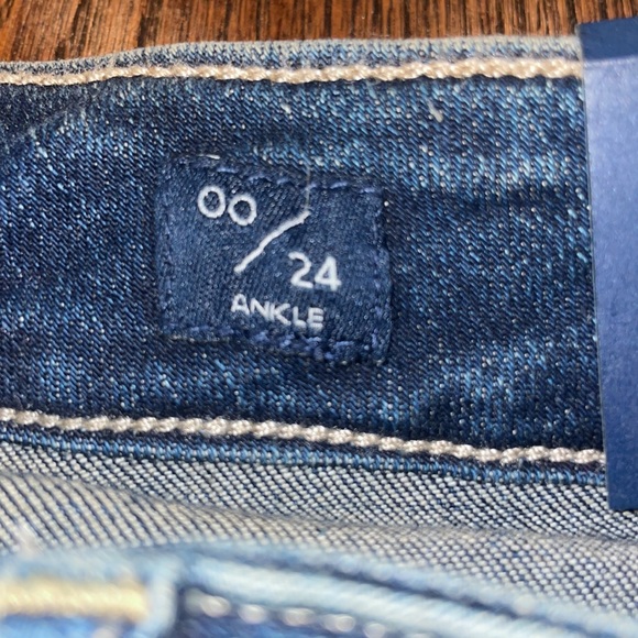 NWT LUCKY JEANS! - Picture 3 of 9